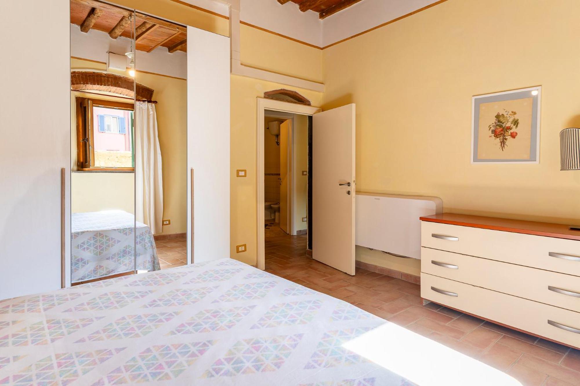 Livorno Yellow Apartament Near The Sea Екстериор снимка