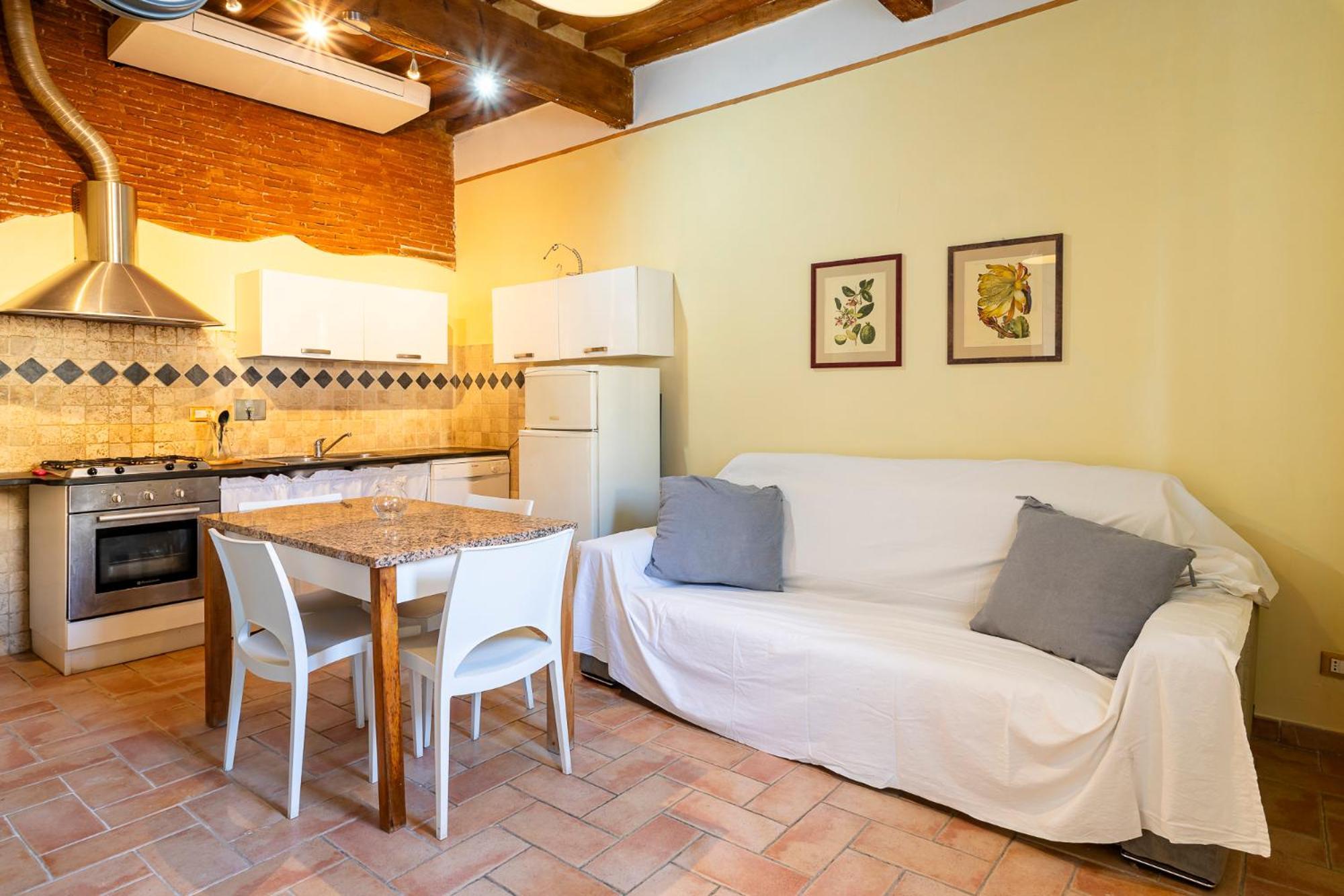 Livorno Yellow Apartament Near The Sea Екстериор снимка