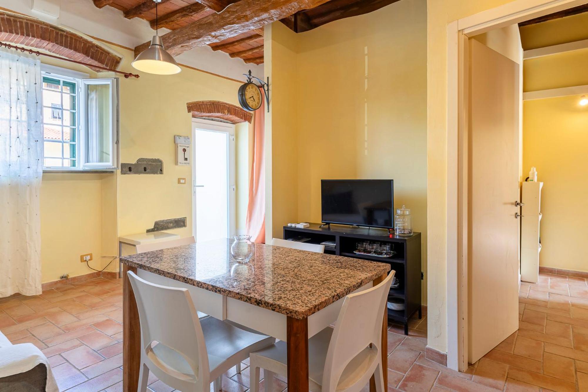 Livorno Yellow Apartament Near The Sea Екстериор снимка